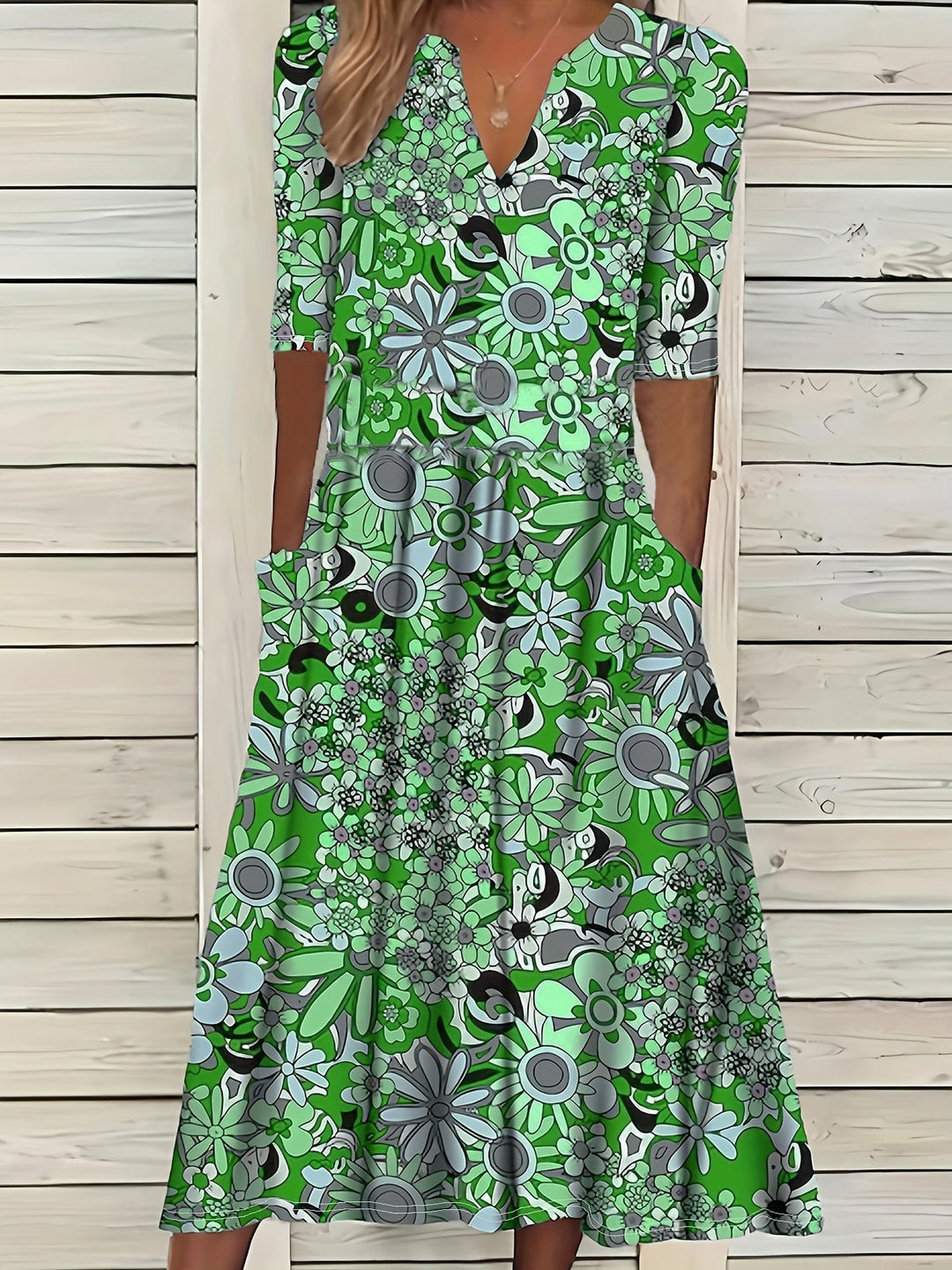 Odette | Robe midi à imprimé floral, décolleté en V et ourlet asymétrique